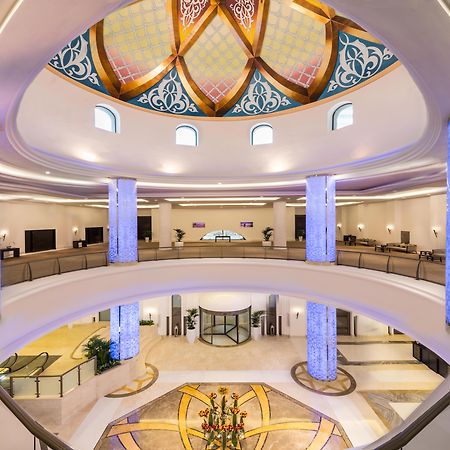 Bahi Ajman Palace Hotel Bagian luar foto Lobby